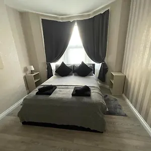 Apartment Beresford Ground Floor Seafront, Southend-on-Sea